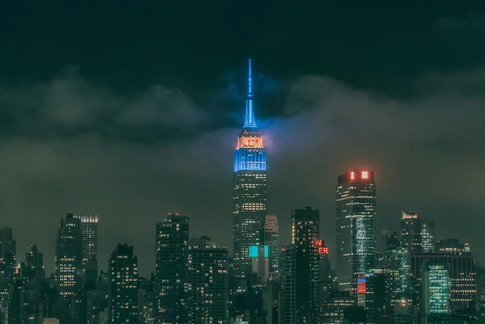 Empire state building de nuit